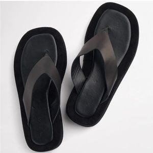 Tony Bianco Ives Sandal in Black, Size: 9